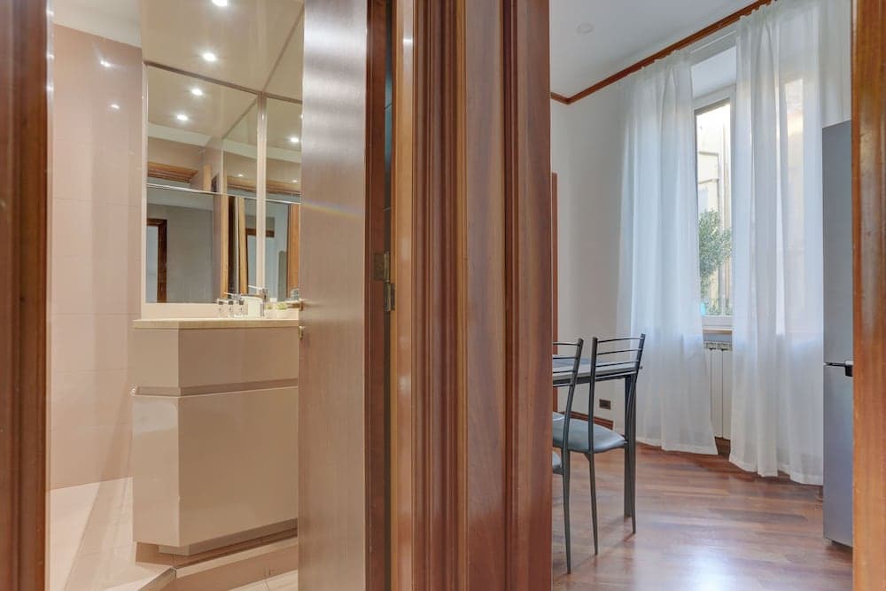 Capo d'Africa 48 - Home and More