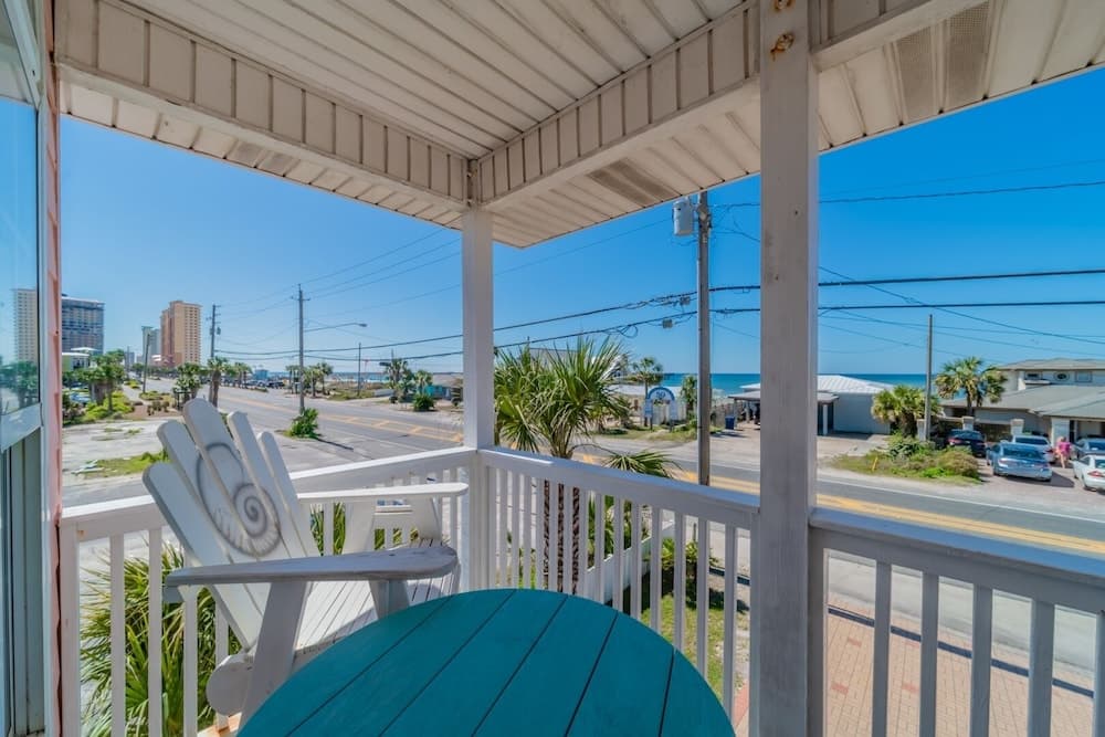 Paradise By The Pier 2 Bedroom Home by RedAwning