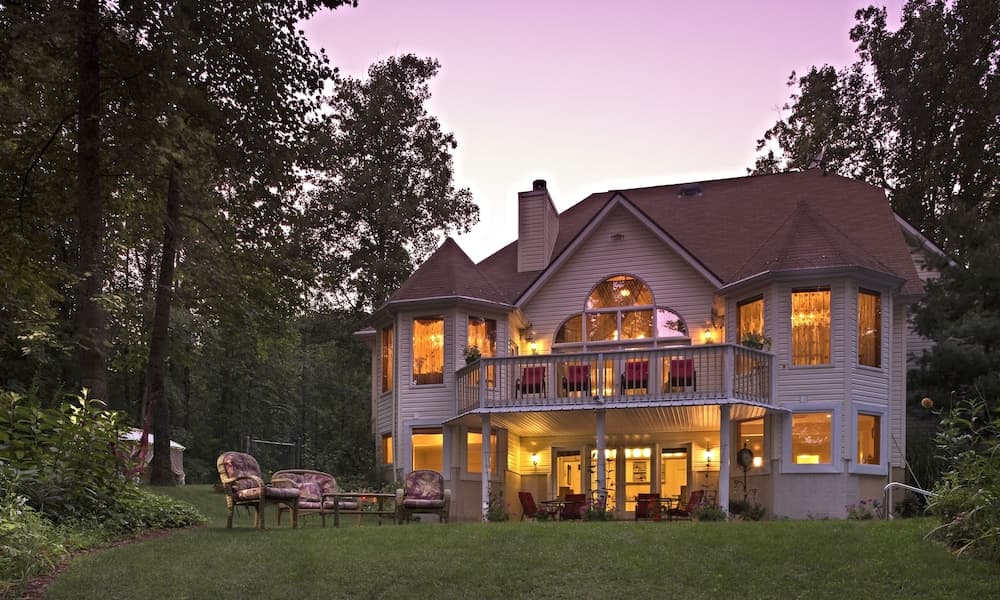 Cherry Valley Manor Luxury Bed and Breakfast