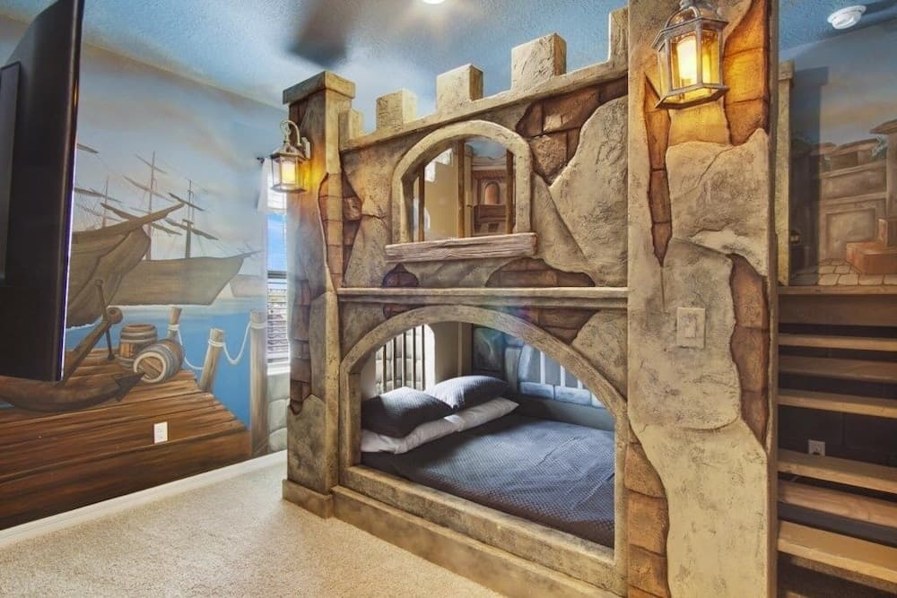 Lake View at Solterra Resort 7 Bedrooms, Sleeps 18 7 Villa