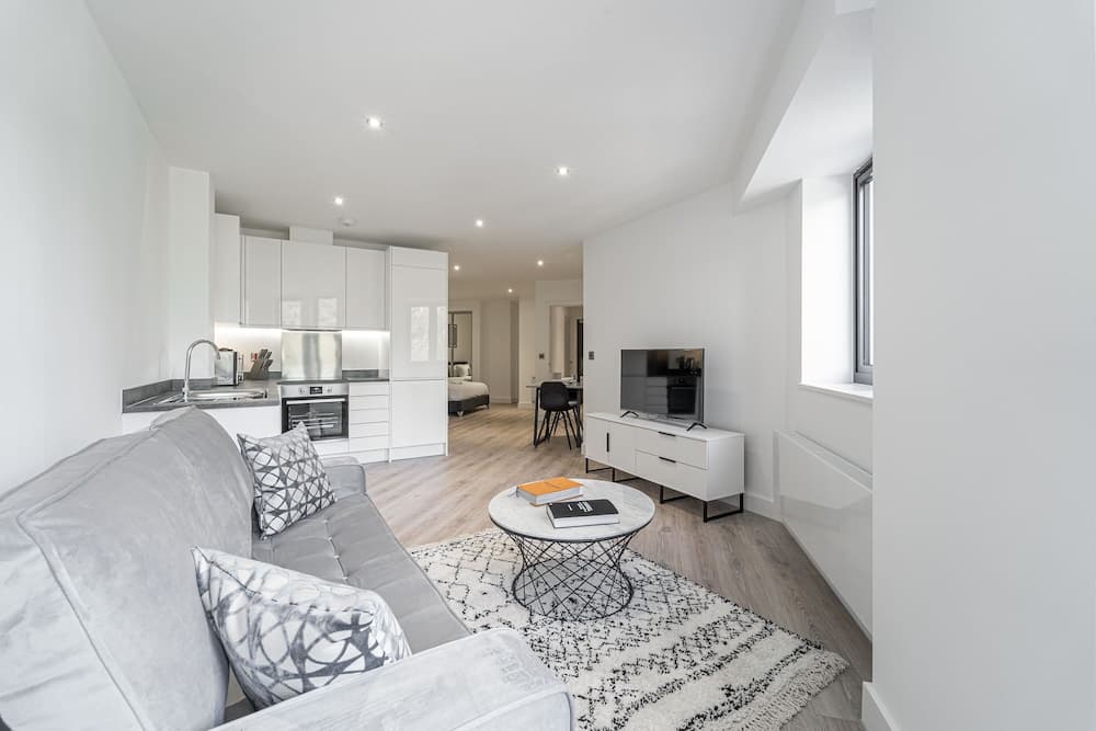 Seven Living Solihull - Broadoaks Studio