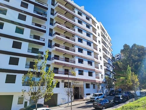 Les Belles Residences E