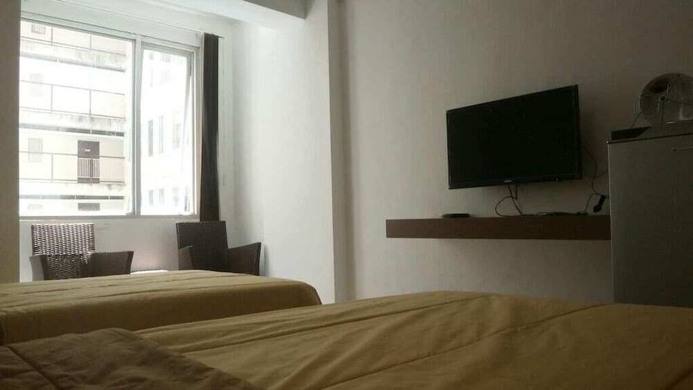 Odada yemek servisi