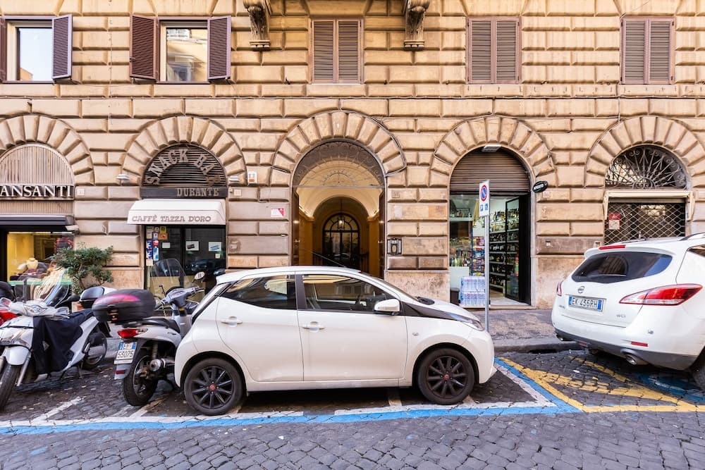 MARCHE 54 SUITES - ROMA CITY CENTER - lt