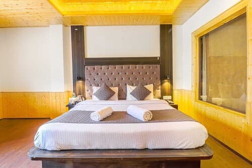 Beyond Stay Kenview Manali