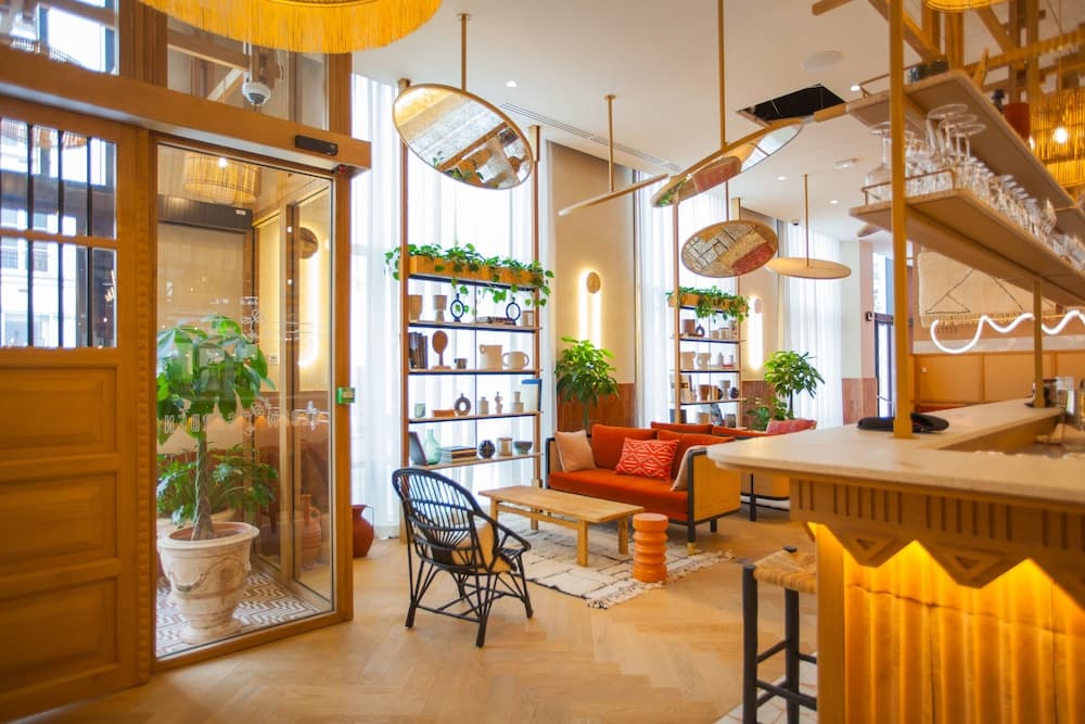 Lobi dinlenme salonu