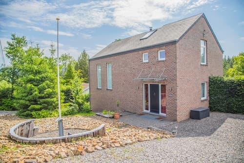 Holiday Home With a Terrace in Warisy