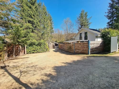 Chalet Near Durbuy With Garden & BBQ