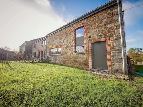 Quietly Located Farmhouse L'echappee Belle