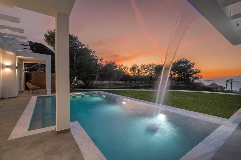 Cavo Mare Mirazur Luxury Retreat