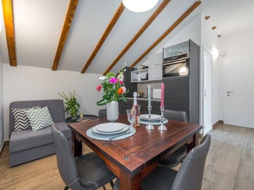 Apartments Terra - One Bedroom Apartment With Balcony and Garden View
