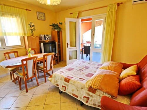 Apartments Sea Line - Two Bedroom Apartment With Terrace and Sea View