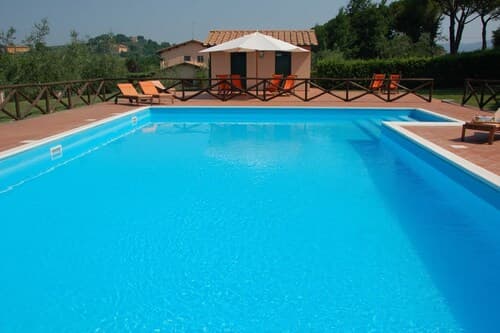 Villa in Lazio With Pool and Vineyards
