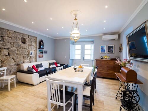 Villa Nives - Three-bedroom Villa With Terrace and Sea View