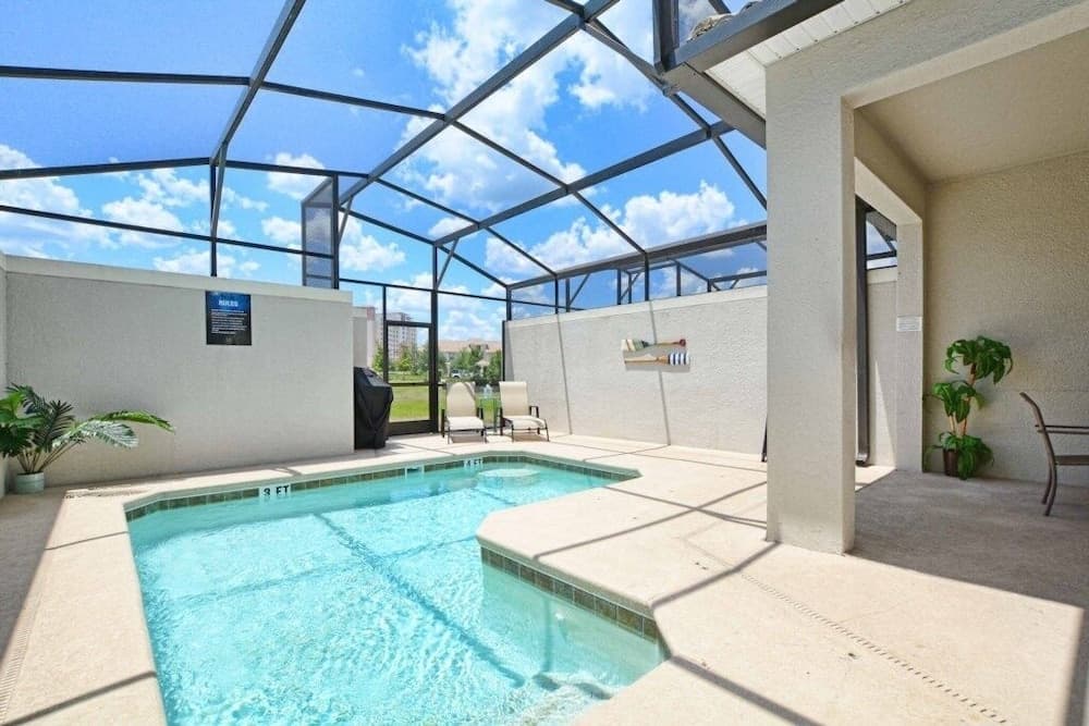 Modern Decor, Waterview W/splashpool, Bbq-1636str 4 Bedroom Townhouse by RedAwning