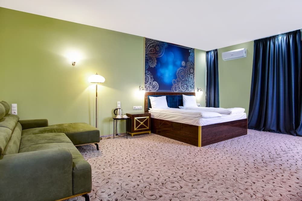 SPA Alchemist Residence