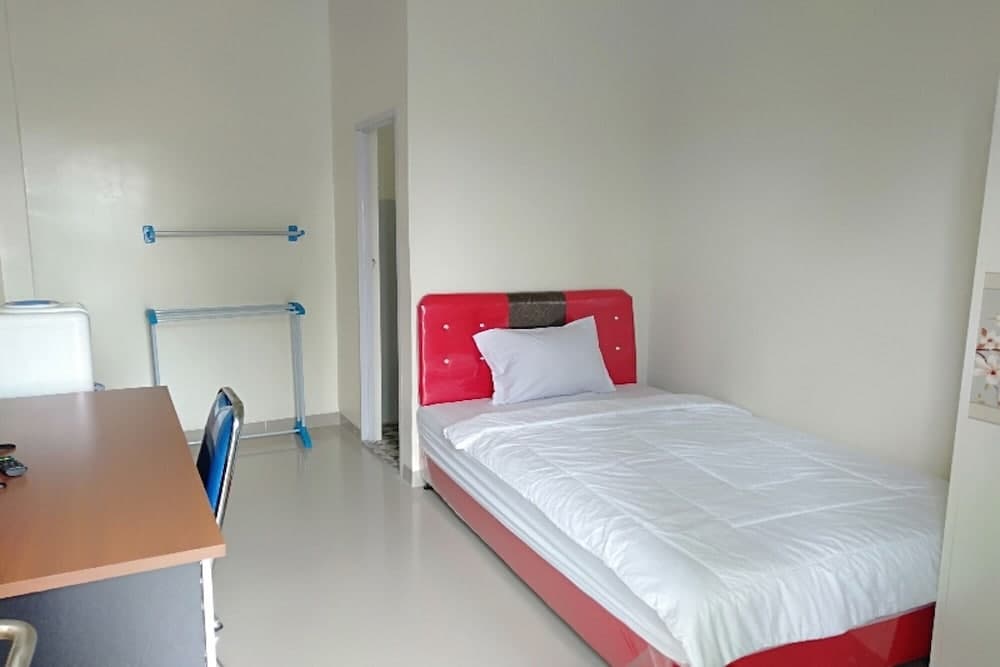 OYO 90930 Wisma Hana Hani