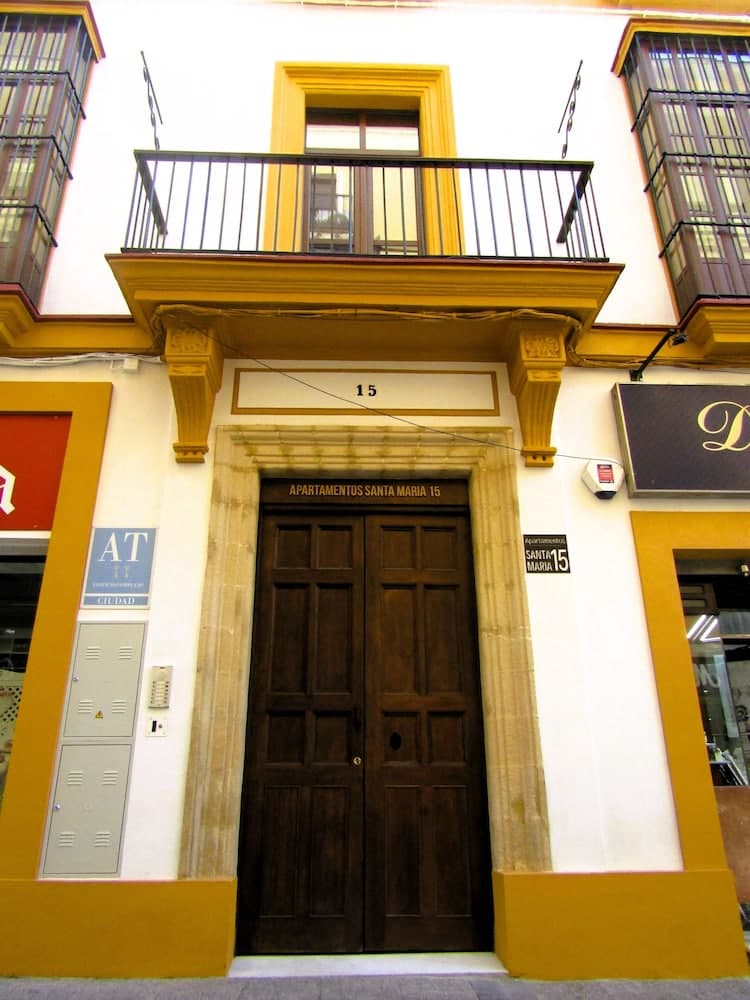Apartamentos Santa María 15