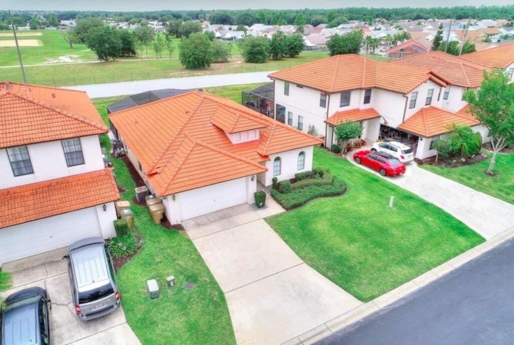 Summer Place Villa 4 Bedroom Home by RedAwning