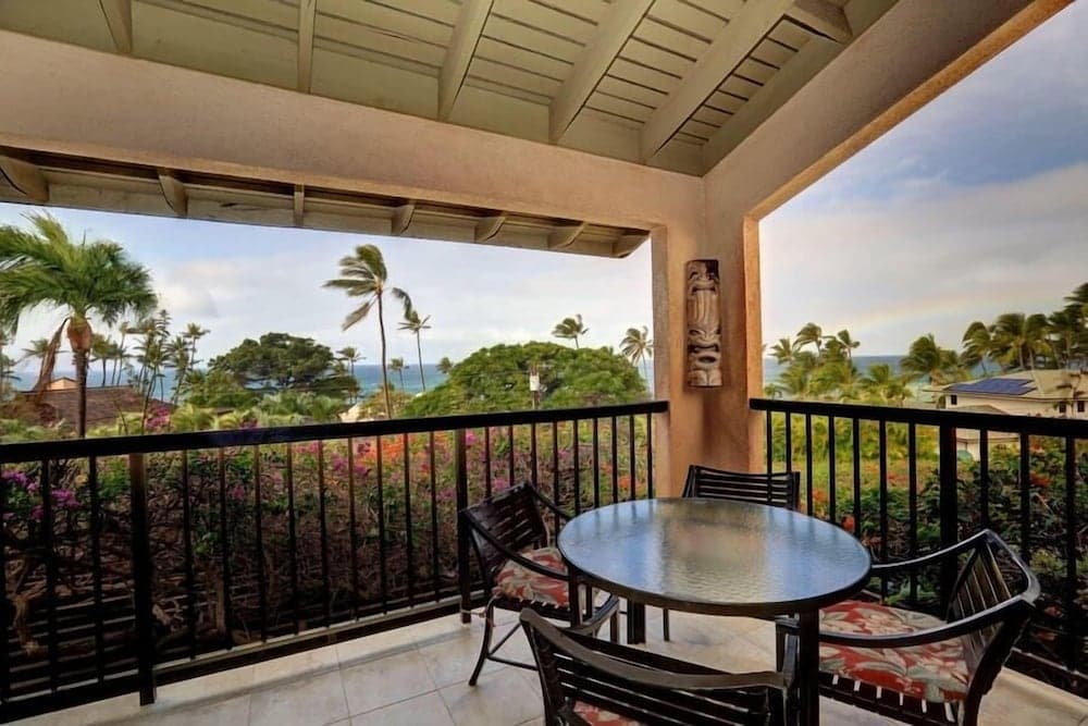 Wailea Ekahi, #22d 1 Bedroom Condo by RedAwning