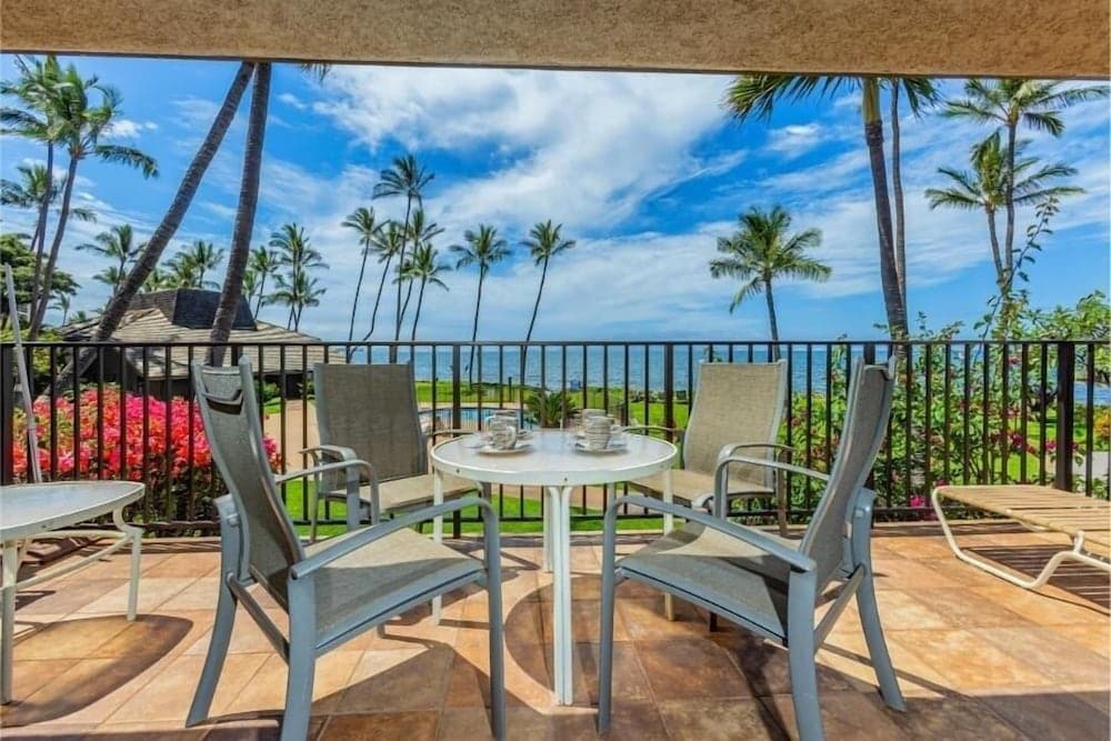 Maalaea Surf, #c-8 2 Bedroom Condo by RedAwning