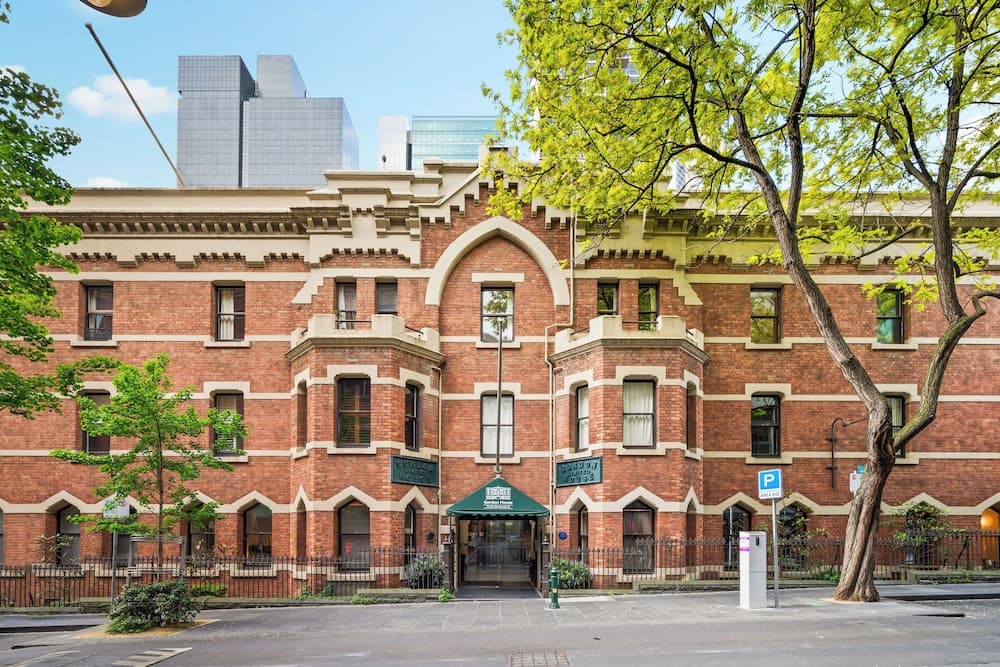 Gordon House Apartments