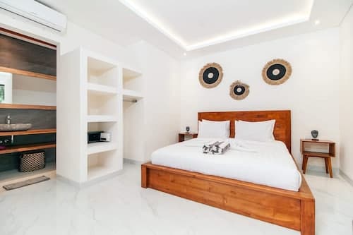 Villa Green Pearl