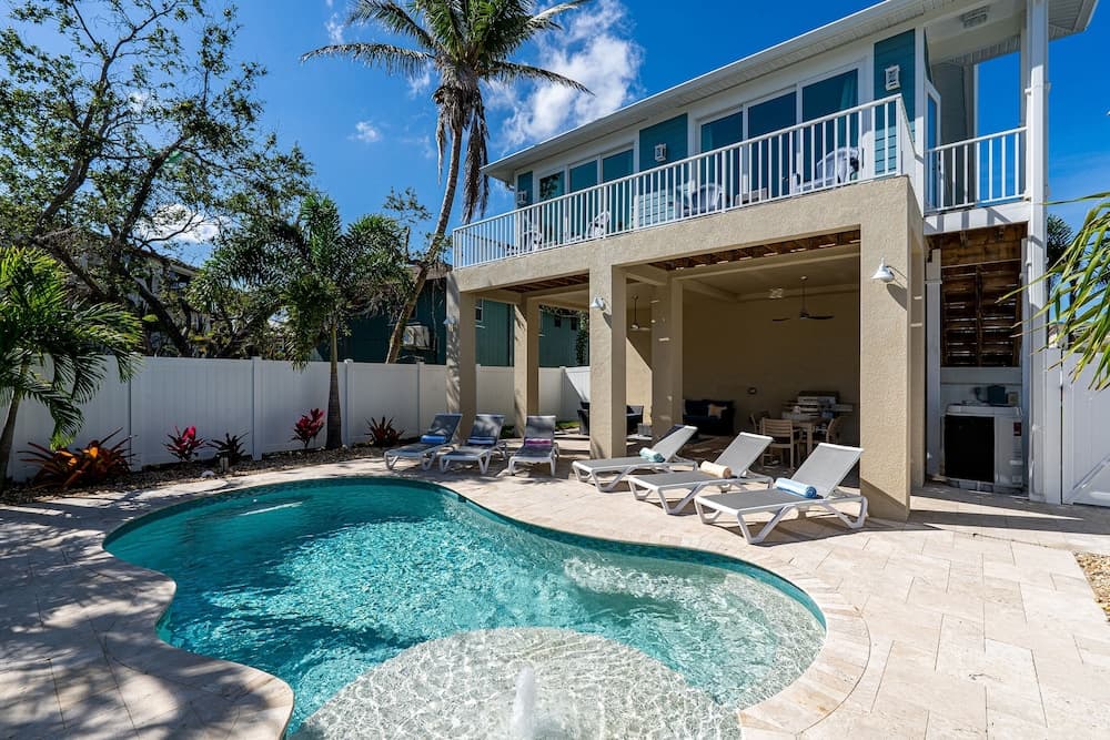 Welcome To 5545 Palmetto Street All New! Just Built! Book It Now! 4 Bedroom Home by RedAwning