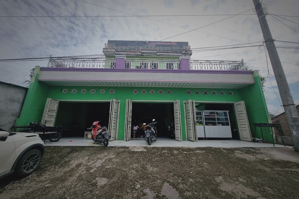 EXPRESS O 91979 Penginapan Tondong Ta