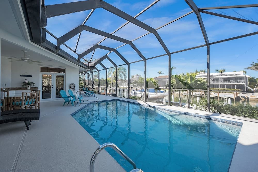 Lighthouse 1124 3 Bedroom Home by RedAwning