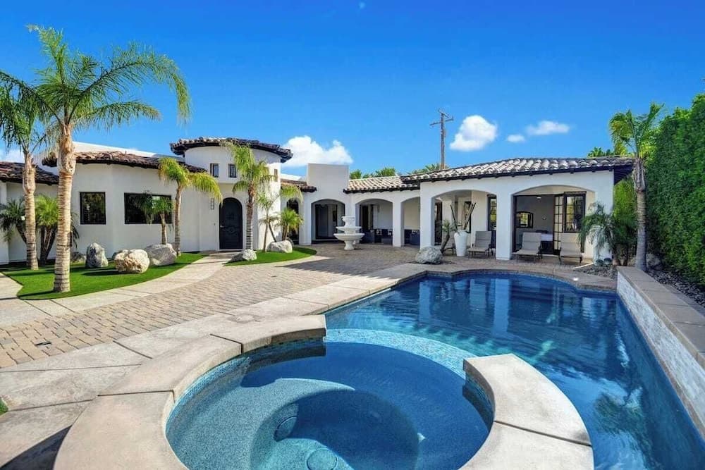 Villa Toscana by Avantstay Palatial Villa With Spa, Pool, Theater & Game Room! Permit#4769