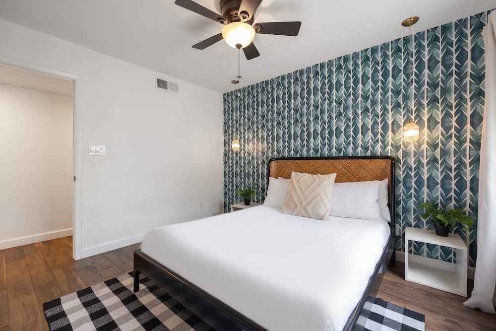 Bright Eyes by Avantstay Chic Boho Retreat, Pool