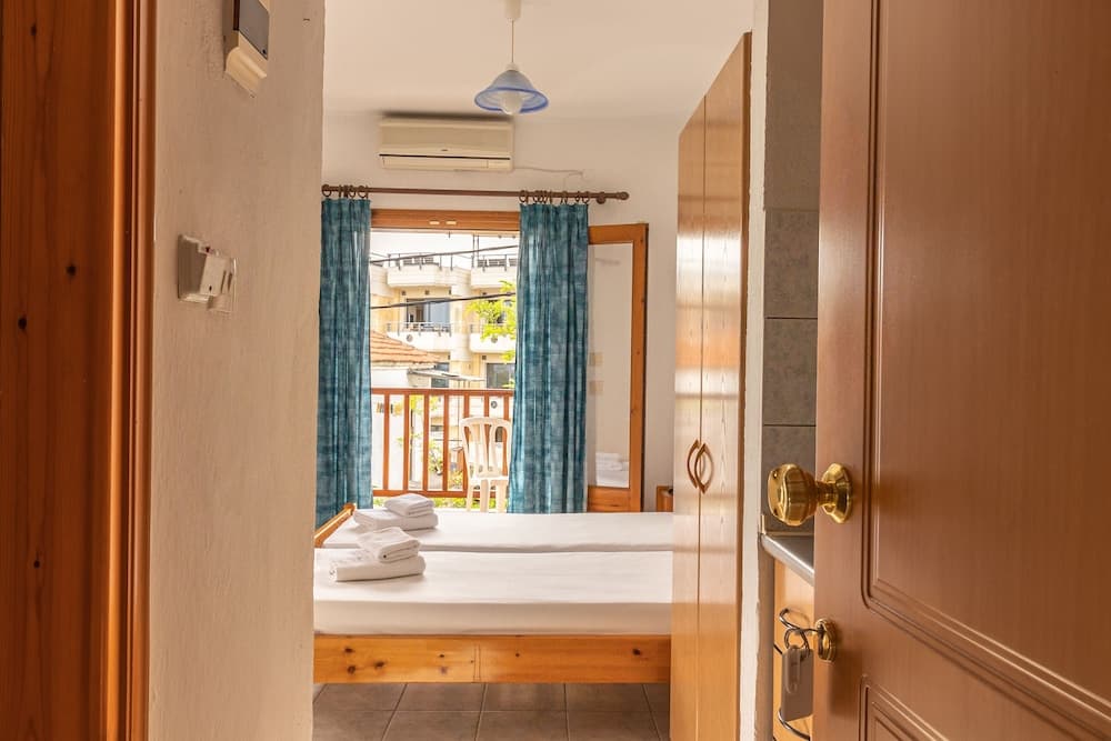 Mina-Maria Apartments