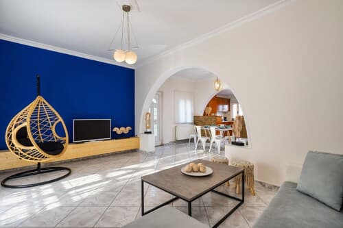Downton Fira 2-bed Apt, Sleeps 6, Pet Friendly