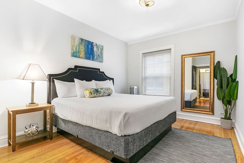 1BR Apt Safe Popular Spot in Marshfield