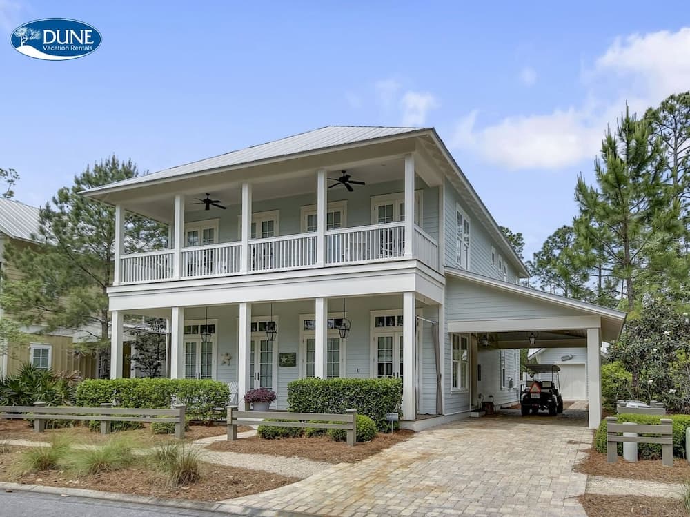 "emerald Tide" pool Golf Cart 4br/4.5ba/bonus Bunk Sleeps 12 4 Bedroom Home by RedAwning
