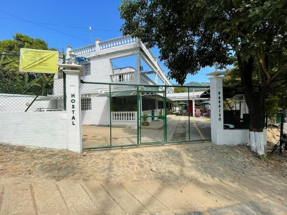 Konaklama yerinin ön cephesi