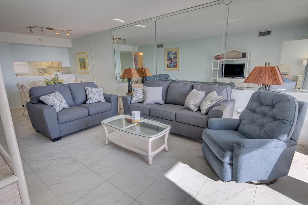 262 El Matador 2 Bedroom Condo by RedAwning