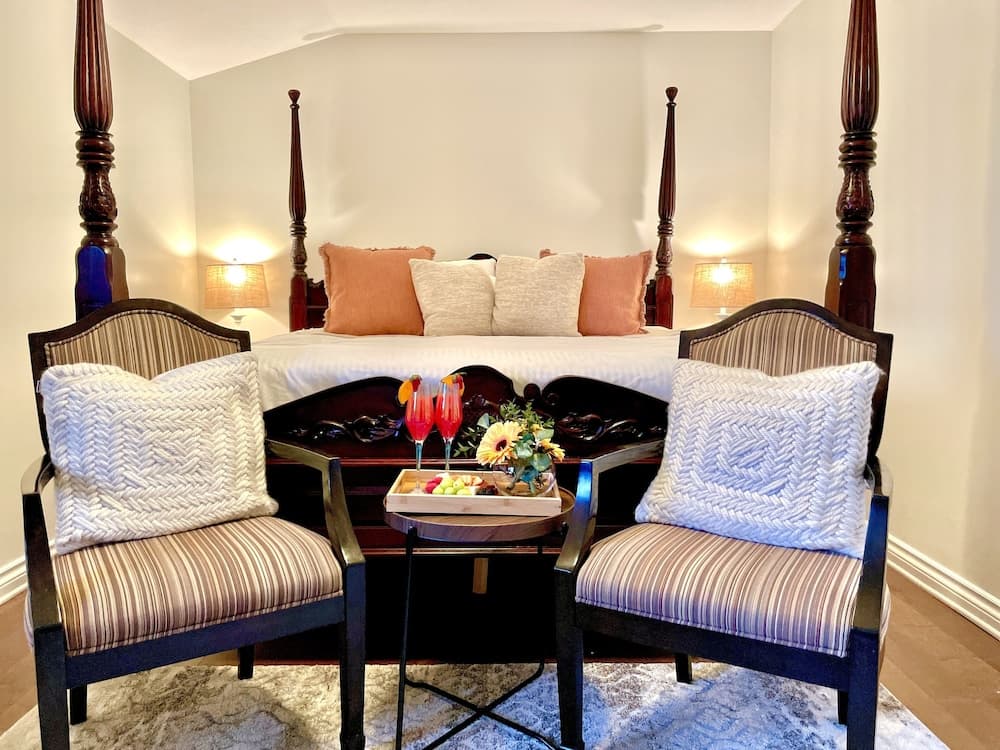 Settlers Suites