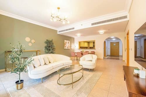 Spacious New Furnished 2br M Palm Jumeirah