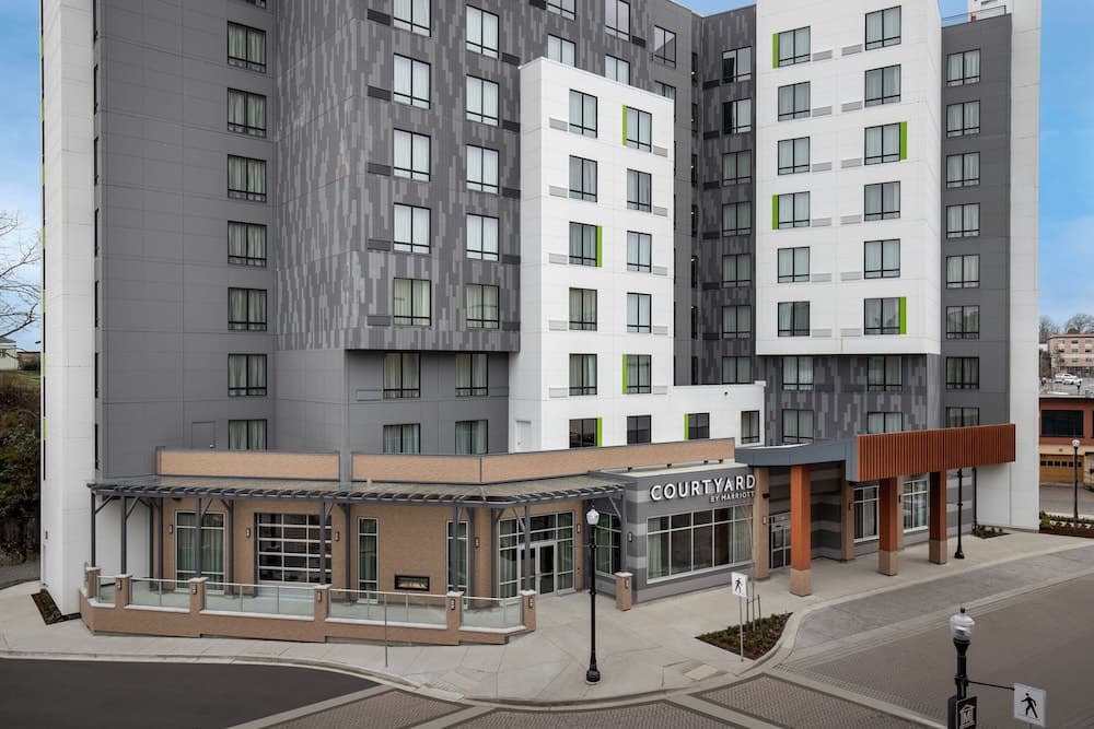 Courtyard By Marriott Nanaimo