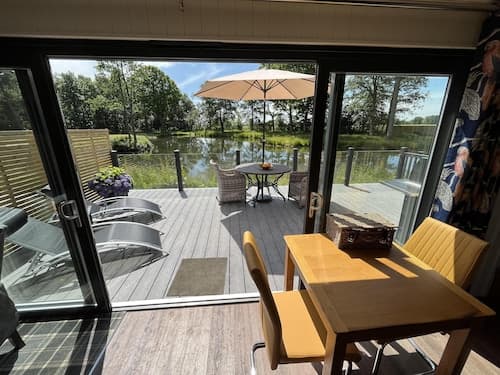Cedar Boutique Lodge-dog, Fishing and Spa Access
