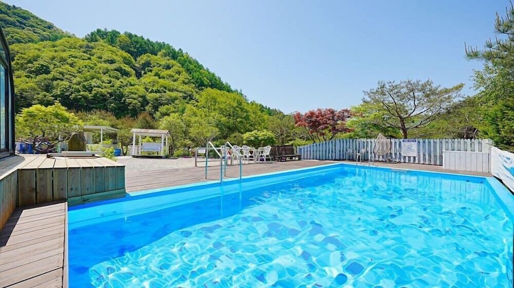 Romain Pension