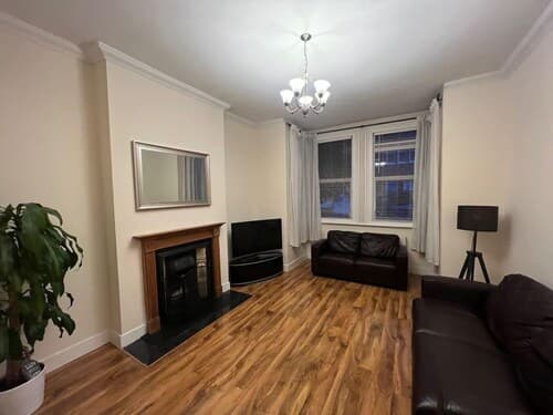 Charming 1-bed Apartment in West London