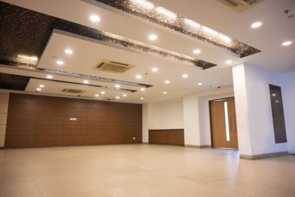 Goroomgo Indeedcare Hotel & Resorts Kolkata