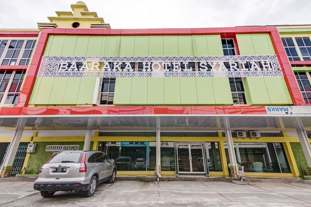 OYO 90857 Baaraka Syariah Hotel