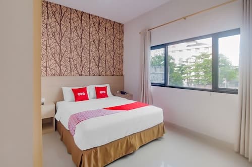 OYO 90312 Bahu Bay Hotel
