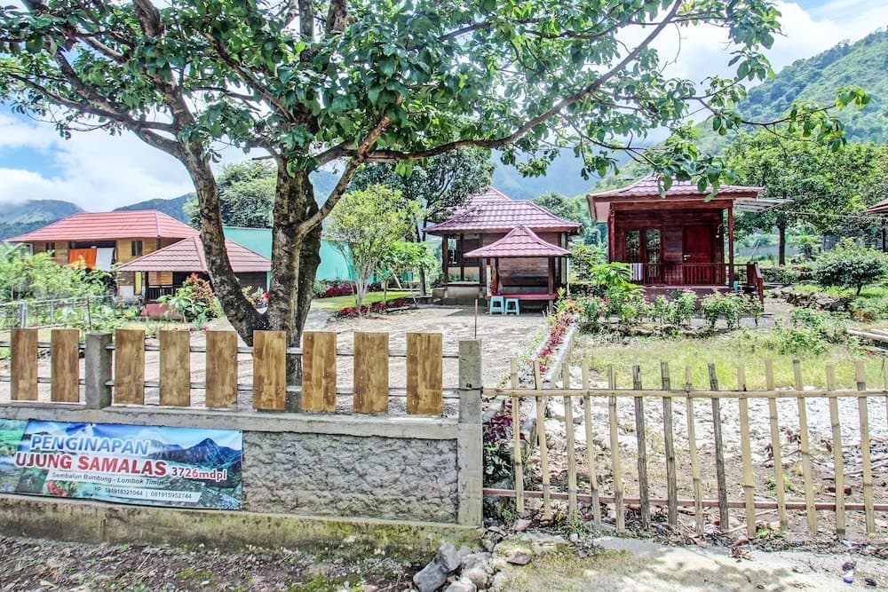 OYO 92142 Ujung Samalas HomestayNearLapangan Sembalun Bumbung