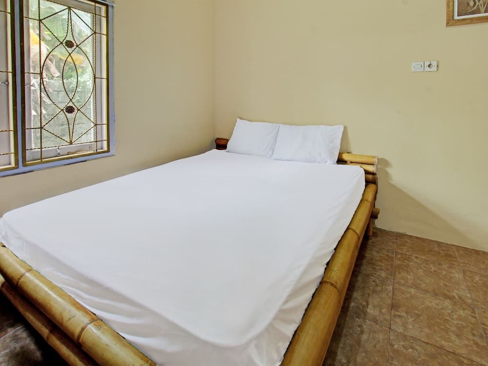 OYO 92197 Zahira Homestay Near Ekas Surf School and Service