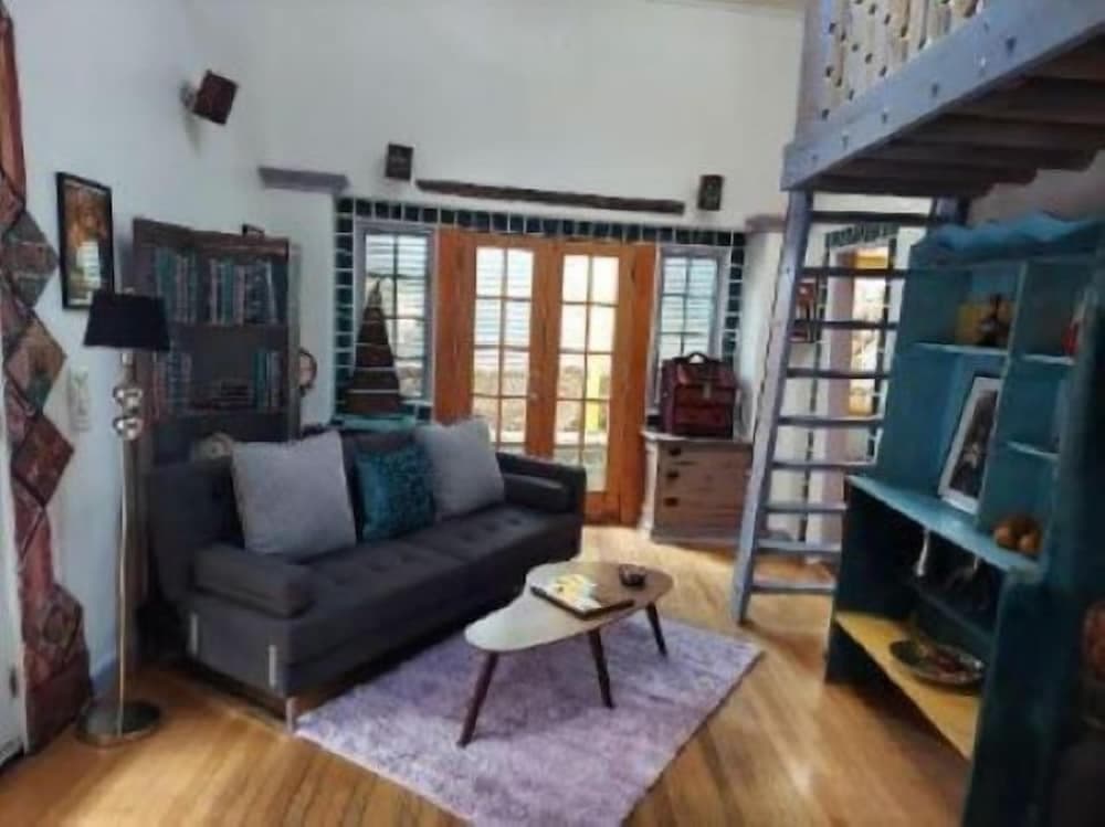 Boho hip bungalow in Old Bisbee